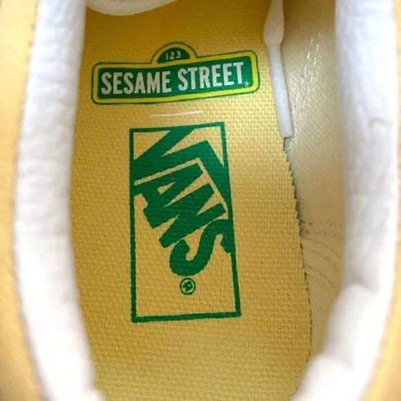 Vans Old Skool x Sesame Street Elmo Toddler Sneakers Shoes size 12.5 New w/ Tags - Picture 10 of 11